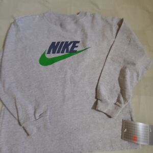 Nike Boys long sleeve t-shirt,size,7X